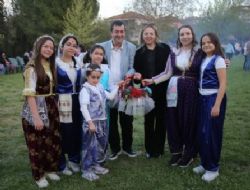 Alt�nova Subas� beldesinde Hidrellez kutlamalar�